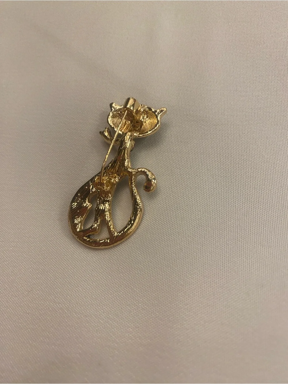 Brooch Cat Black Enamel Pin New